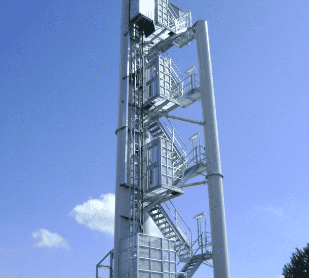 Industriële lift van De Jong's Liften met smeersysteem voor veilgheid en duurzaamheid van de liften